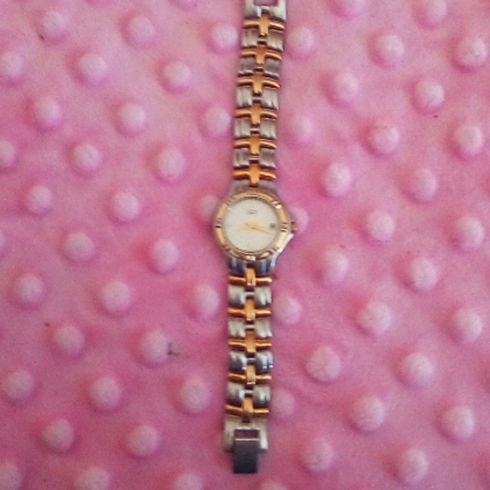 Citizen Two Tone Ladies Watch ..OBO